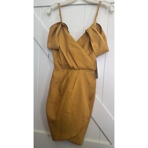 NWT Club London Off Shoulder Sleeve‎ Wrap Party Dress Sz 4 Mustard Gold
